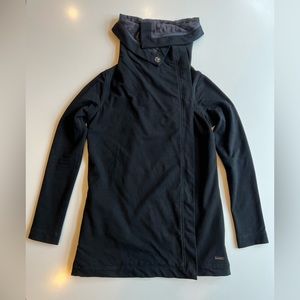 Lululemon size 4 black wrap sweatshirt with button up collar.